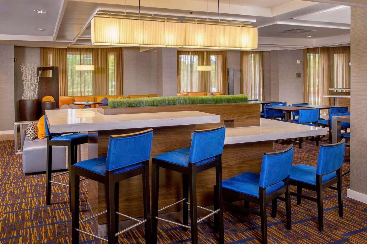Отель Sonesta Select Durham Research Triangle Park Экстерьер фото