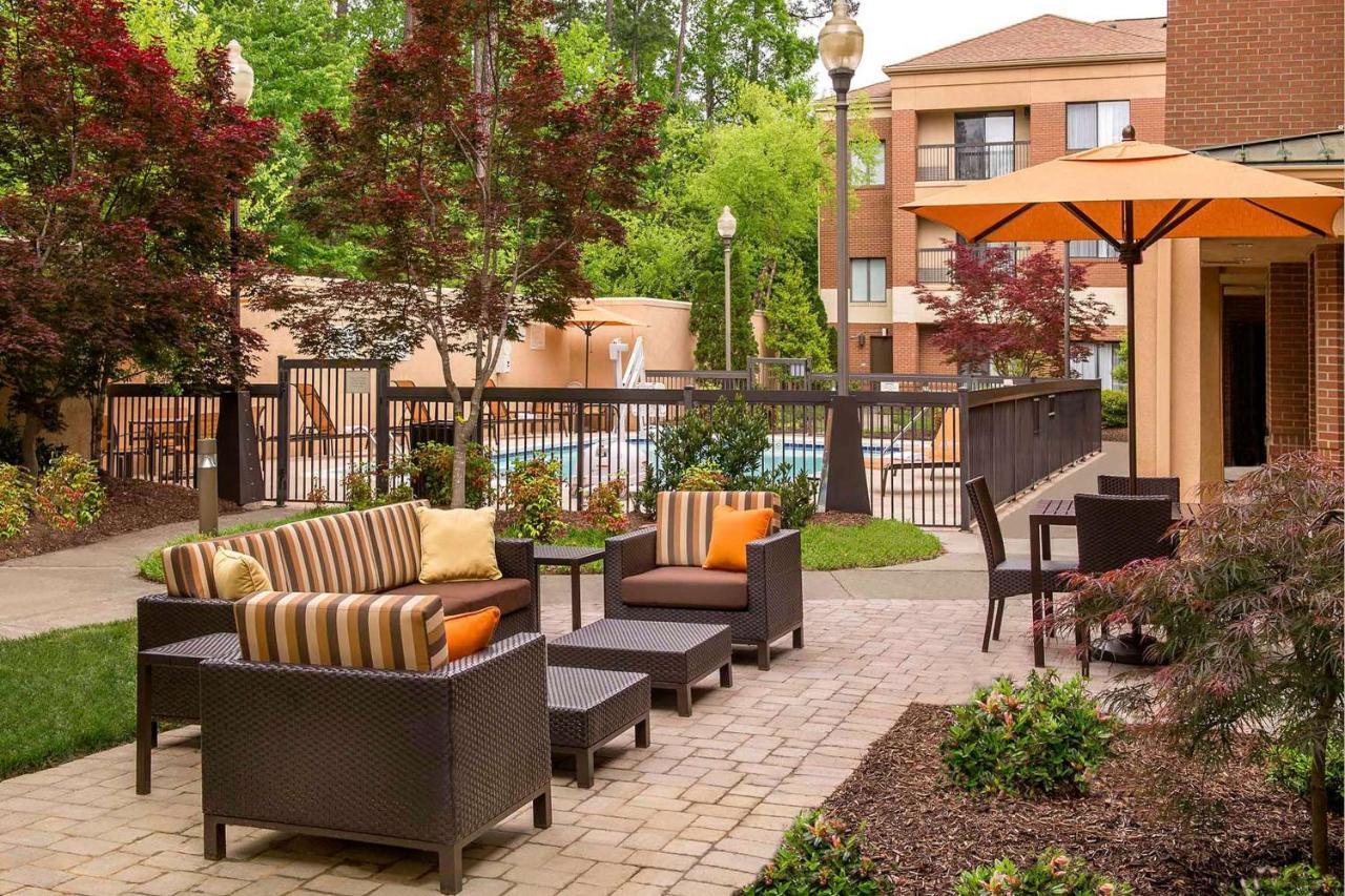 Отель Sonesta Select Durham Research Triangle Park Экстерьер фото